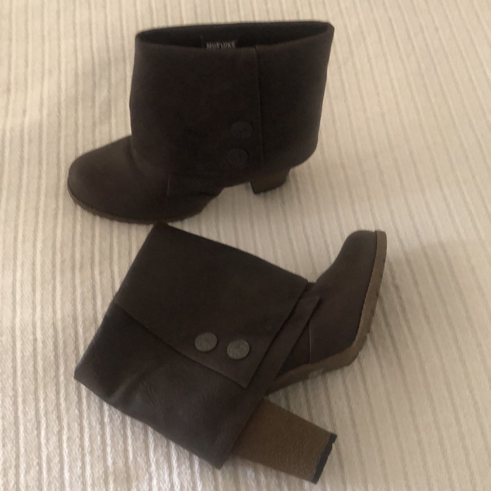 Woman’sMukluks Chris fall dark brown cuff Chucky heel platforms Ankle Boots